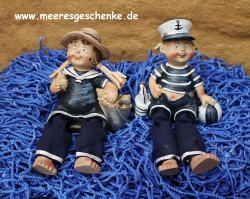 Kantenhocker 2 Matrosen-Kinder  je ca. 17 x 9 x 5 cm