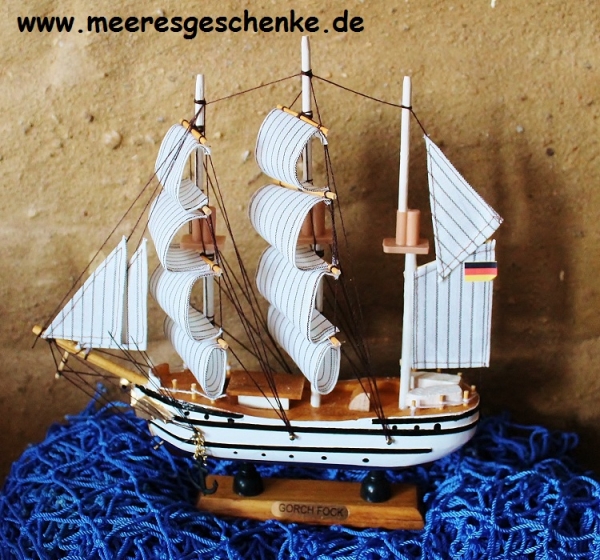 Schiffsmodell Gorch Fock ca. 24 x 24 cm