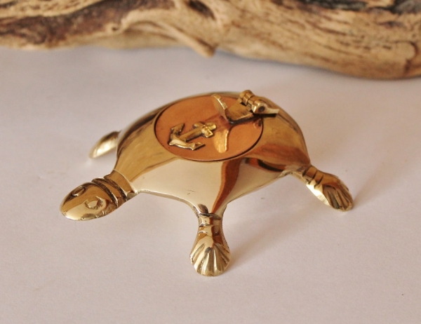 Aschenbecher maritim als Schildkröte ca. 8 x 7 x 3 cm