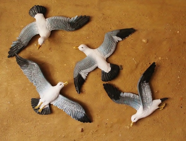 4 Deko-Möwen als Wandhänger von  24 bis 40 cm