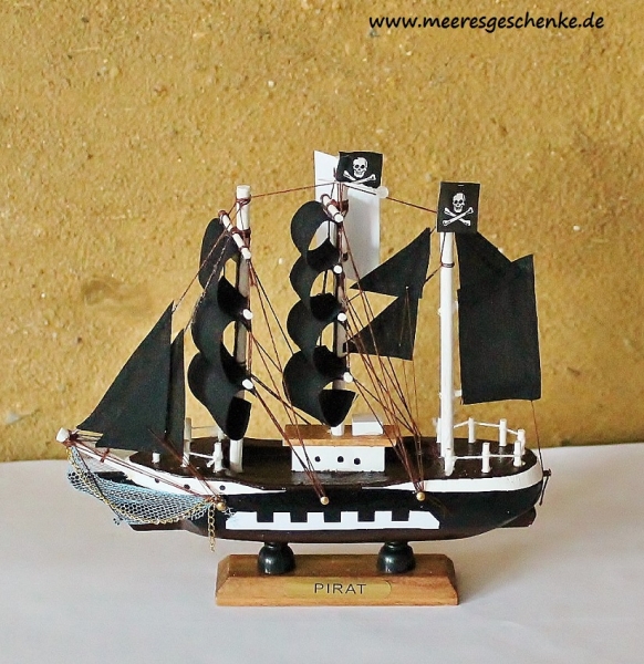 Piratenschiff 24 x 22 cm