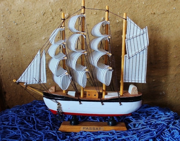 Schiffsmodell Passat ca. ca. 24 x 24 cm